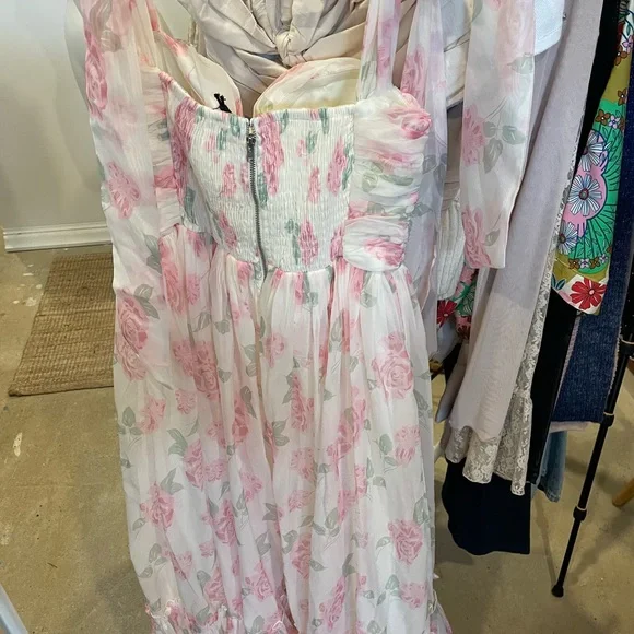 Mable Pink Floral Maxi Dress - Picture 7 of 8
